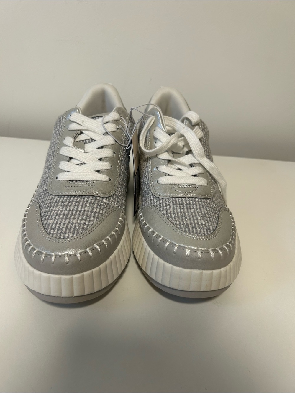 Universal Thread Silver Gray Textured Platform Sneakers - Picture 3 of 6